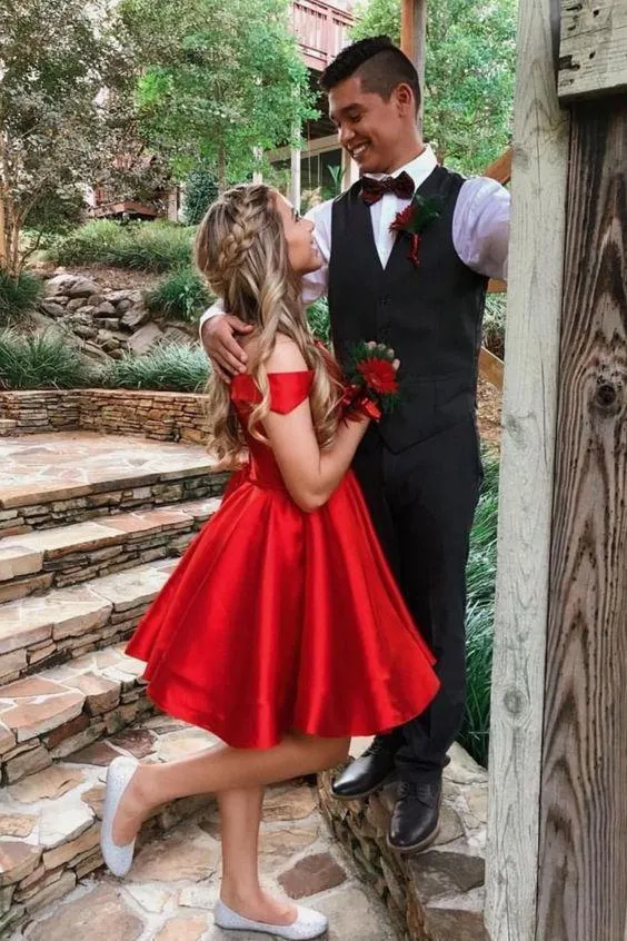Cute Off the Shoulder Short Dark Teal Sweetheart Homecoming Dress Short Prom Dresses