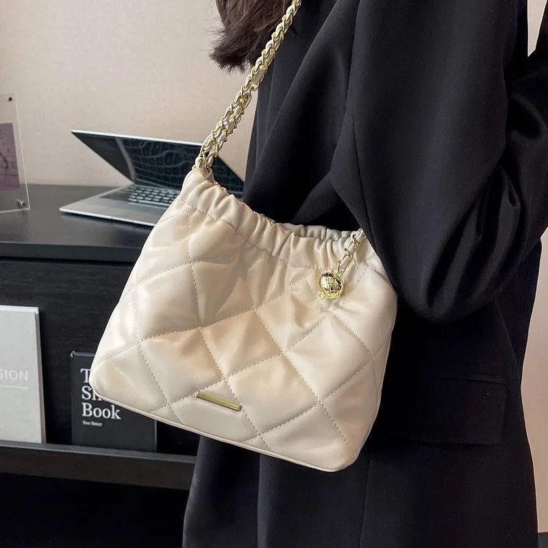 DUNNMALL This Year's Popular Bag Chain Women's Bag  New Fashion Casual Rhombus Commuter Internet Celebrity Single Shoulder Bucket Bag